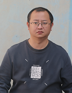 中学数学高级老师 黄永富